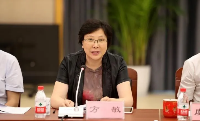 人大代表长方敏：对再生资源回收行业执行免税政策