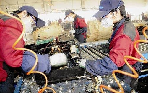 废旧电视回收拆解可拆成23种部件