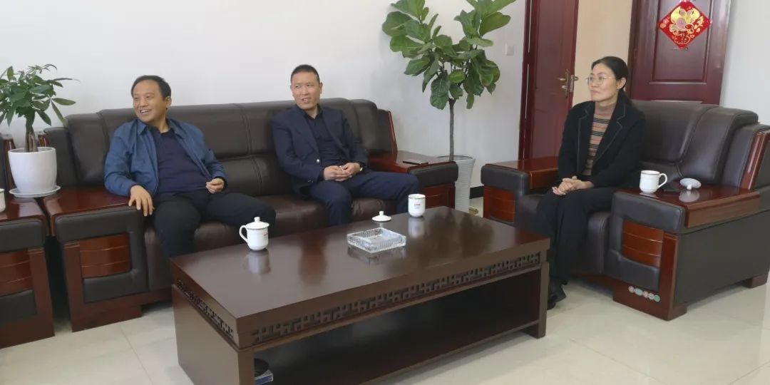 夏邑县县长及供销社领导到爱博绿区域公司考察调研 夏邑县县长及供销社领导到爱博绿区域公司考察调研