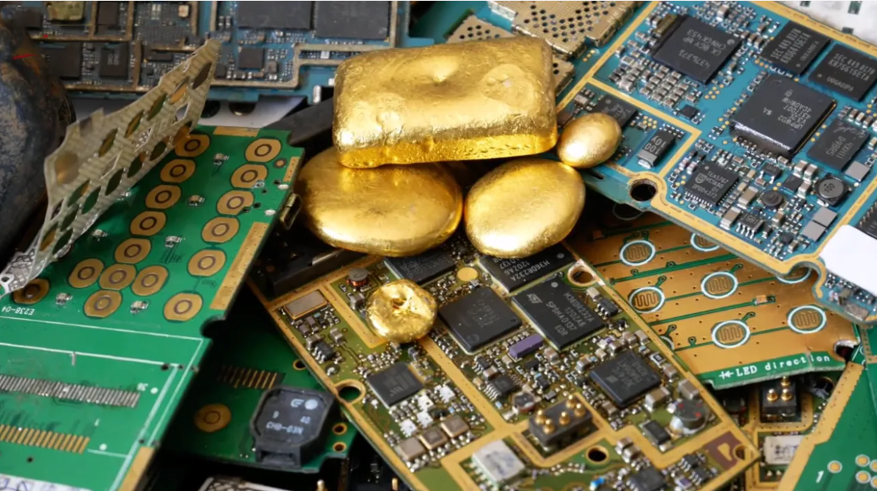 1吨手机电池可提炼出200克黄金 2025年预计拆解处理量达1402万台-爱博绿