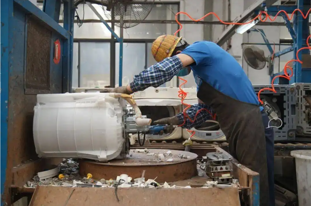 家电报废高峰期来临  企业如何落实回收目标-爱博绿