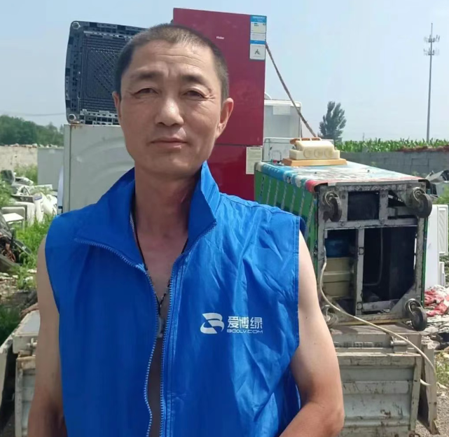 【回收一线】打工人，打了「28年」的一份工？-爱博绿